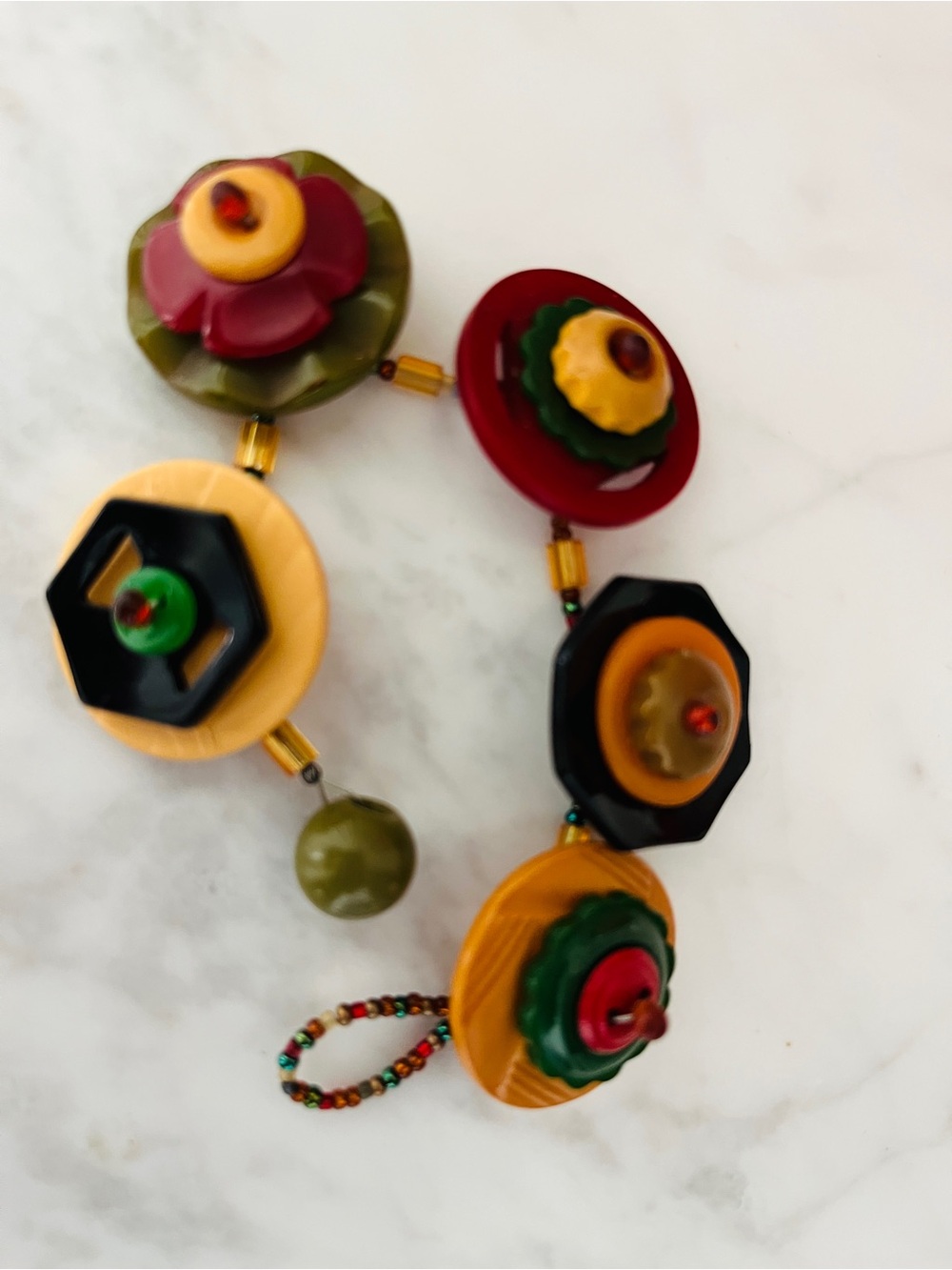 Vintage Bakelite Buttons Triple Stacked Buttons Beaded Bracelet - Picture 2 of 10